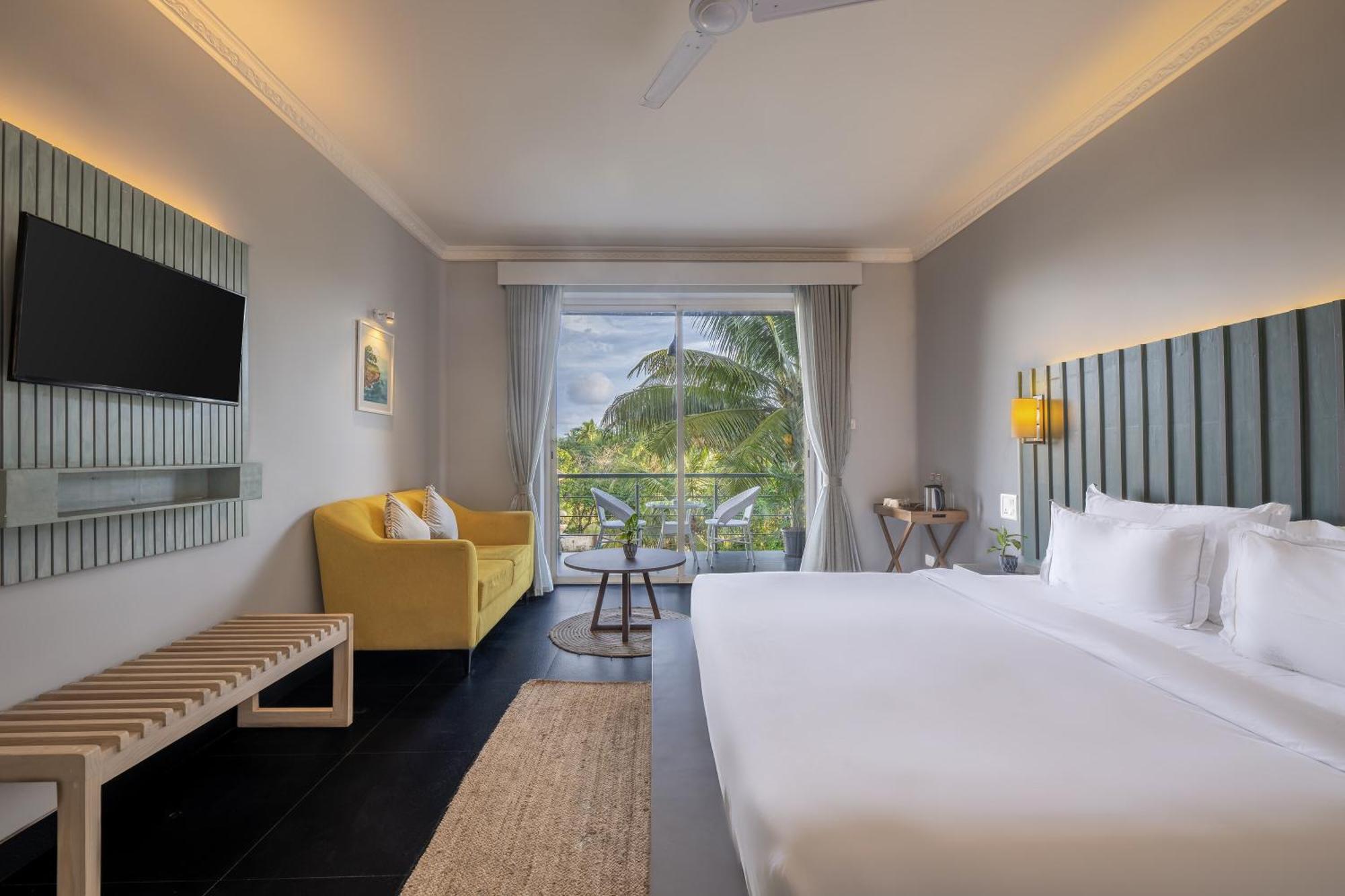 Echor Samara Morjim Goa Sea View Restro Hotel Екстериор снимка