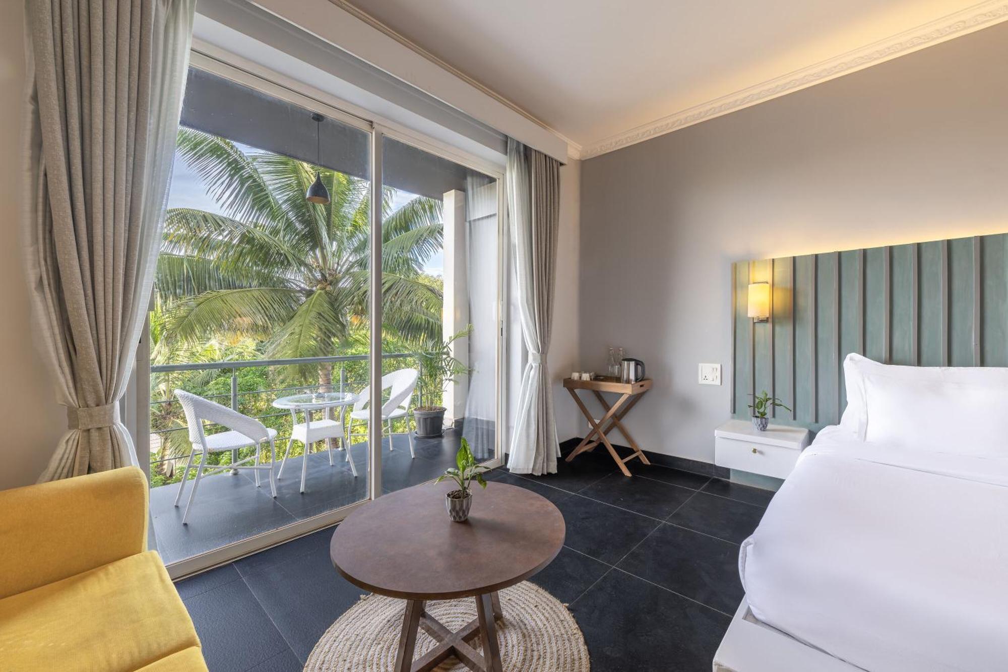 Echor Samara Morjim Goa Sea View Restro Hotel Екстериор снимка
